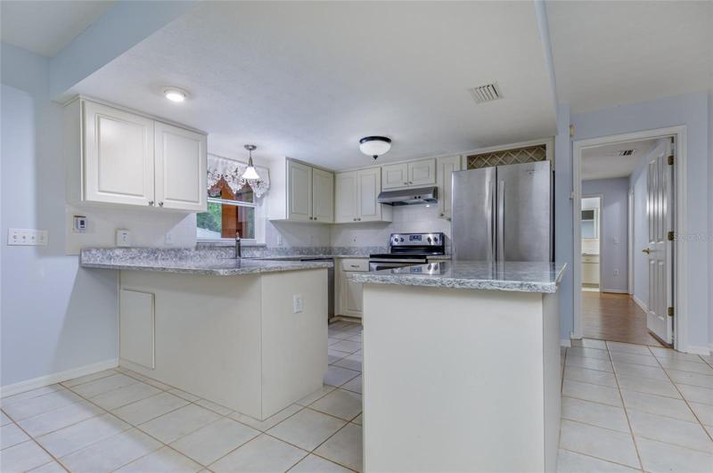 NEW Quartz Countertops