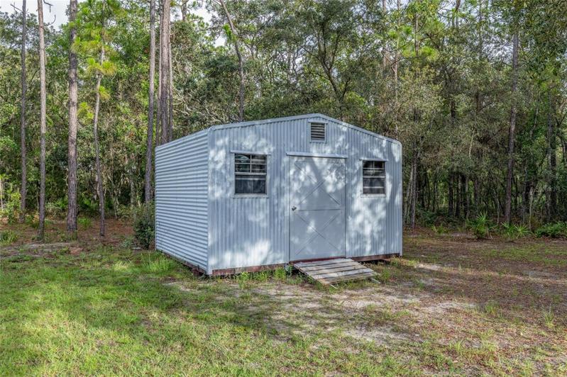 10x12 shed with electric
