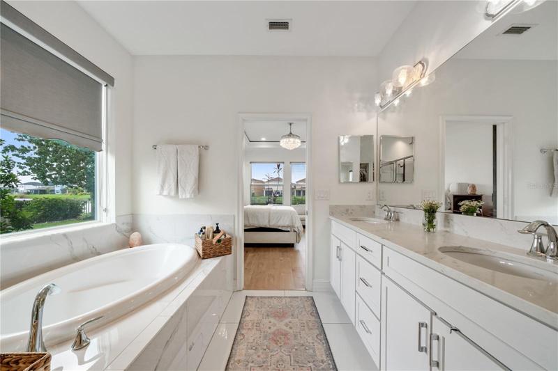 PRIMARY BATH/SUITE