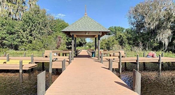 Dock