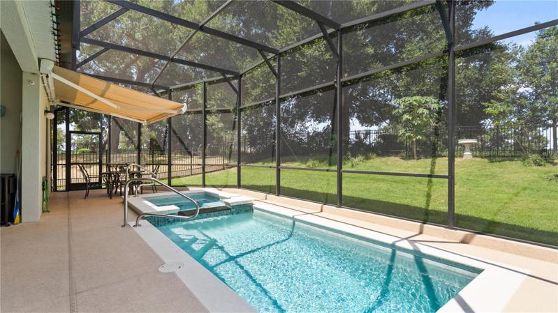 Pool & Hot tub