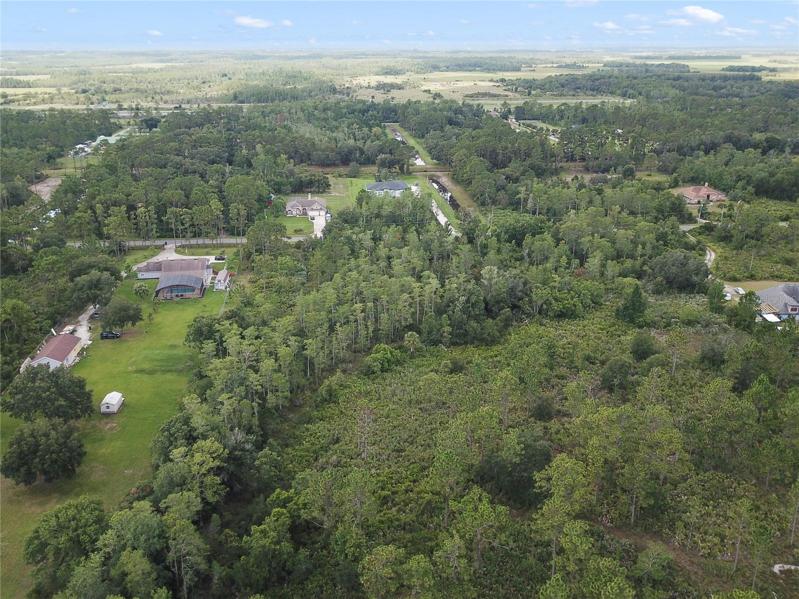 The Wedgefield community is nestled away from all the hustle and bustle yet still close to everything that you need in the city!