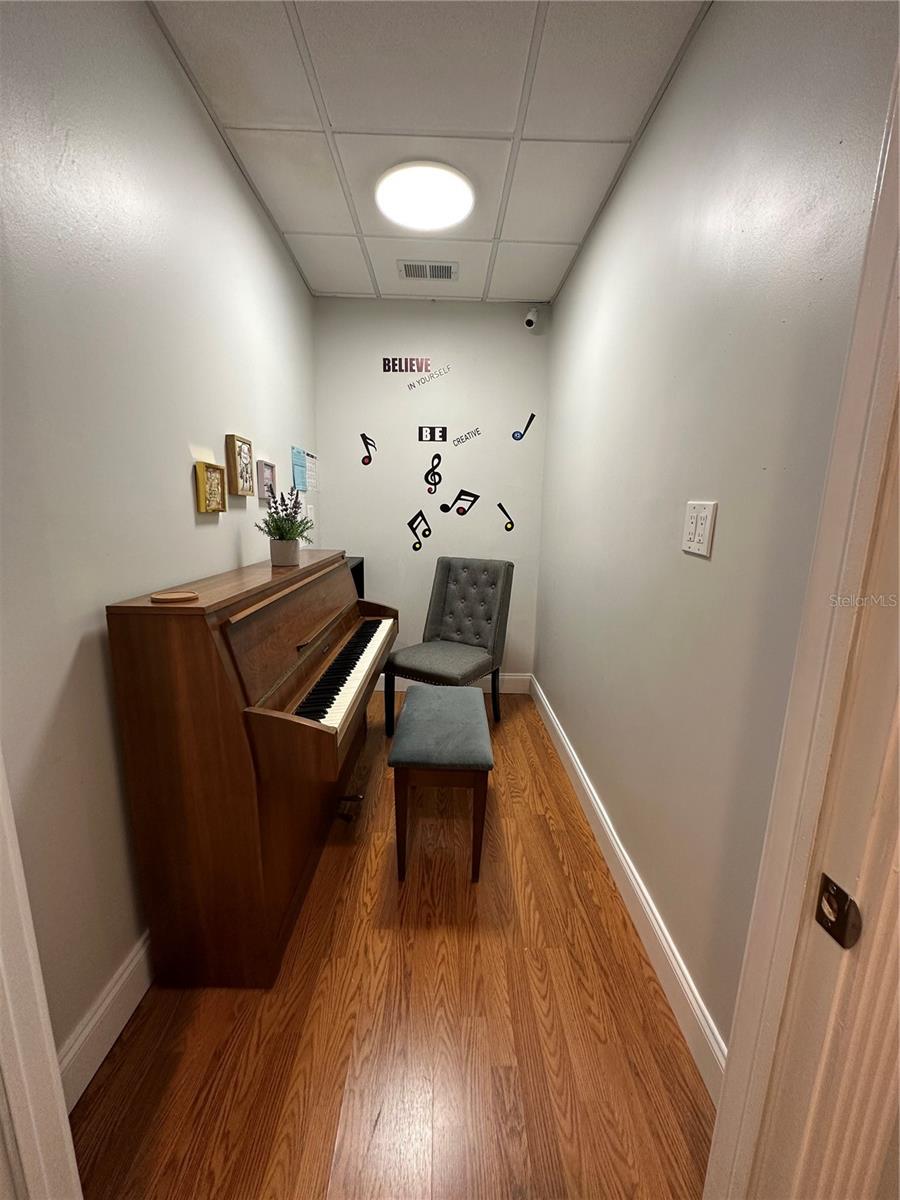 Room 6