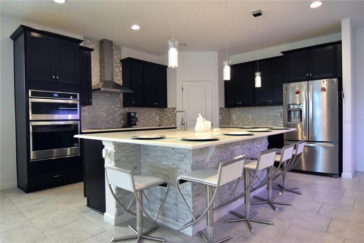 KITCHEN 1