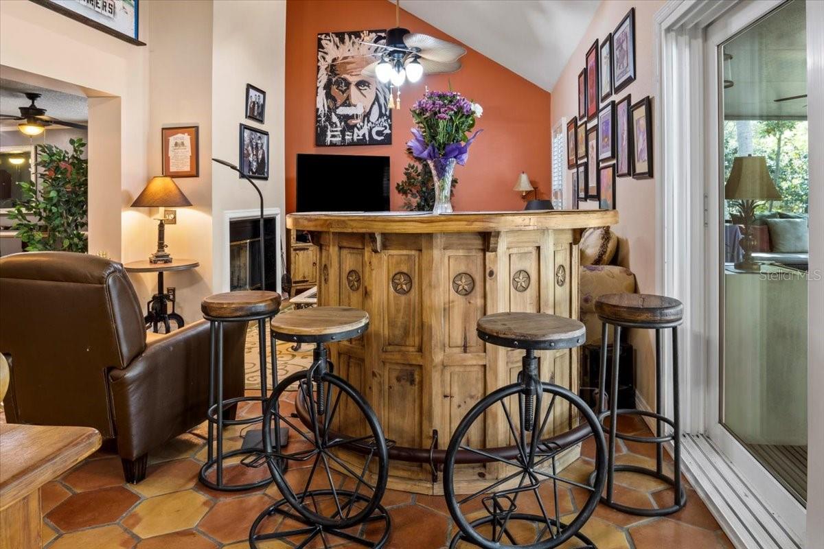 Family room 4