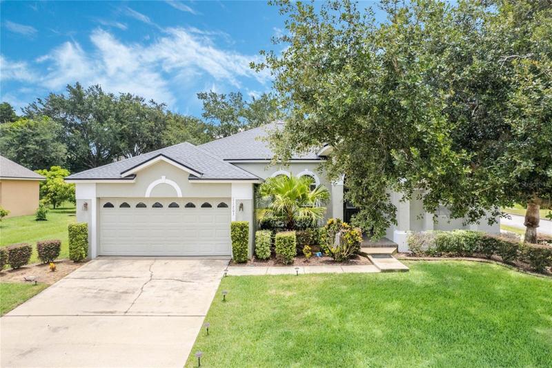 Welcome to 11203 Lemay Drive!