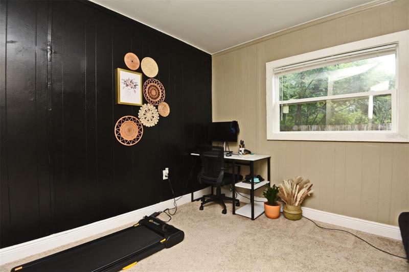 office/ bedroom 4