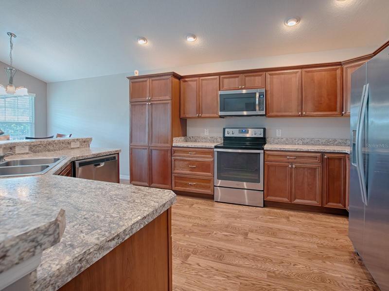 KITCHEN - LOTS OF COUNTER SPACE