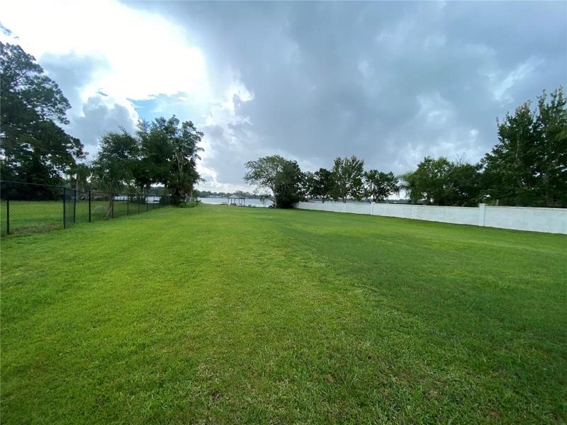 Community Waterfront Park