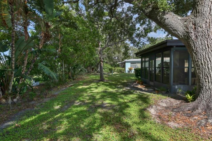 Rear side of lanai