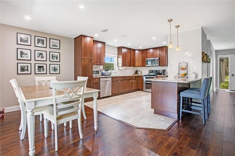 Dining Room & Kitchen
