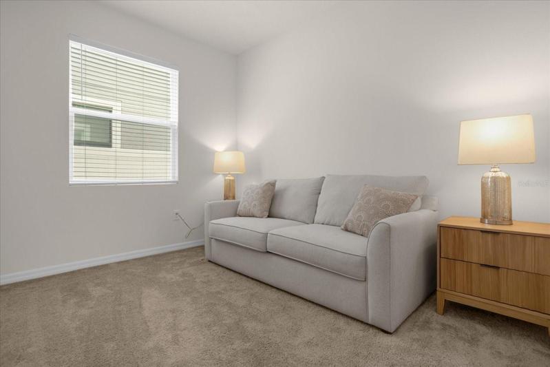 Den/Potential 5th Bedroom