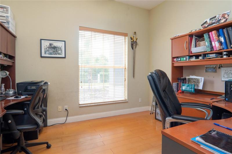 OFFICE/DEN