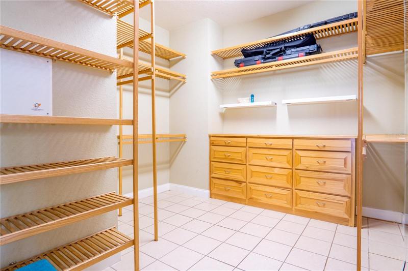 MASTER BEDROOM CLOSET