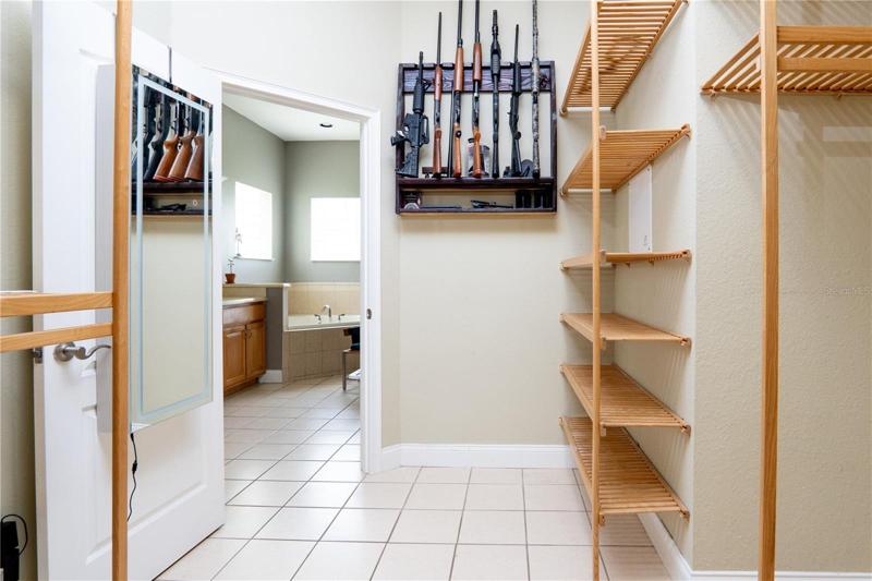 MASTER BEDROOM CLOSET