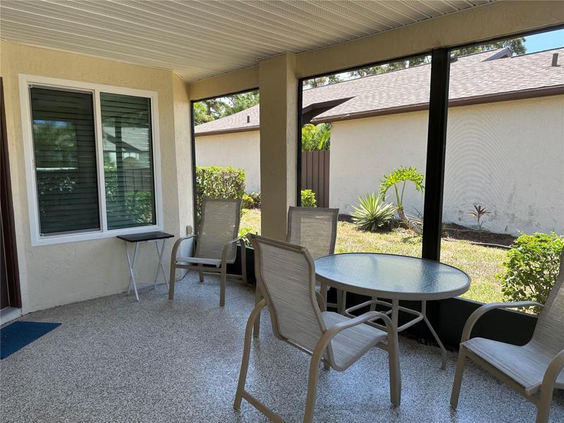 Front Lanai