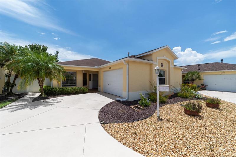 LOVELY 3/2 ARLINGTON BUNGELOW COURTYARD VILLA LOCATED IN THE VILLAGE OF SABAL CHASE.