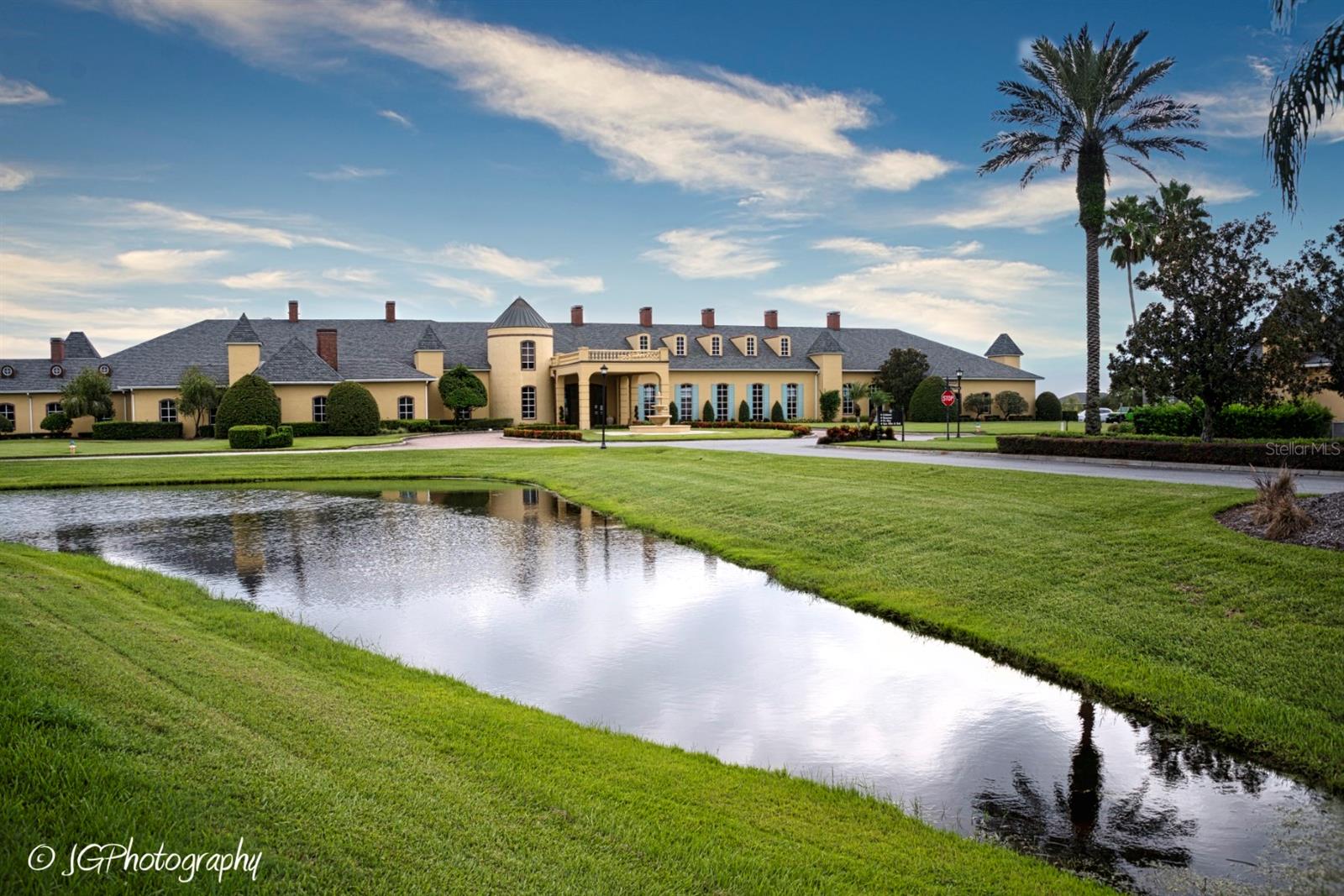 Lake Ashton's main clubhouse is home to many indoor and outdoor amenities that residents enjoy.