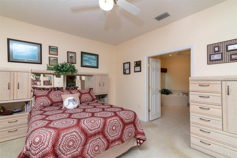 The master bedroom can be isolated from the master bath by using the double door.
