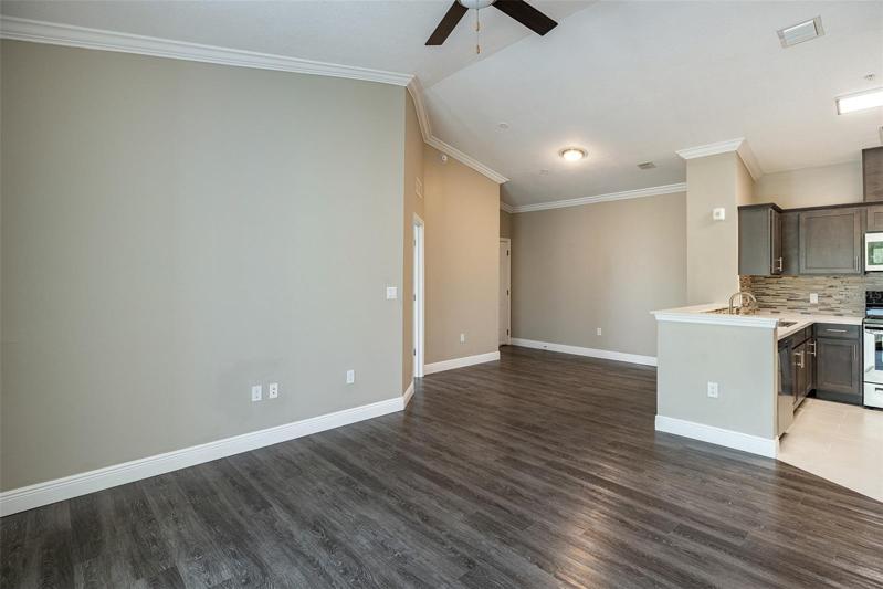 Large Great Room Space with Crown Molding!