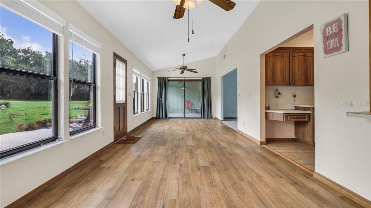 FLORIDA ROOM