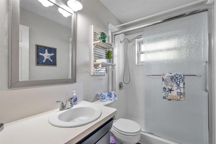 Updated bath & walk in shower