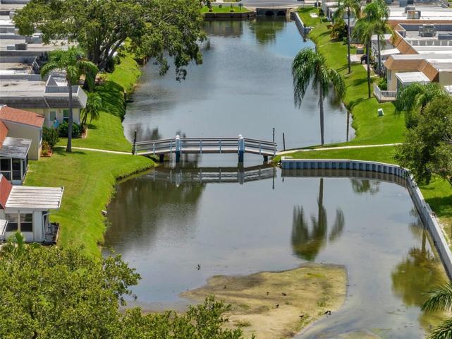 Community bridge and waterviews & Nature