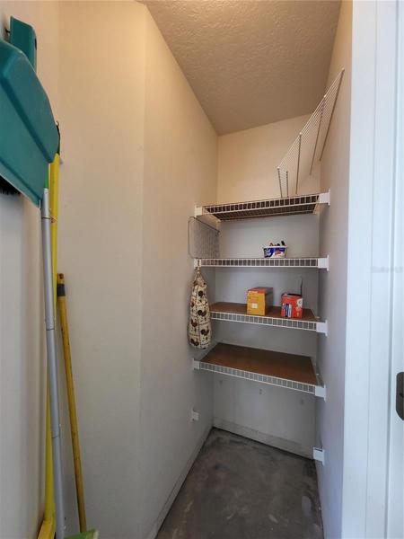 Walk-in Pantry