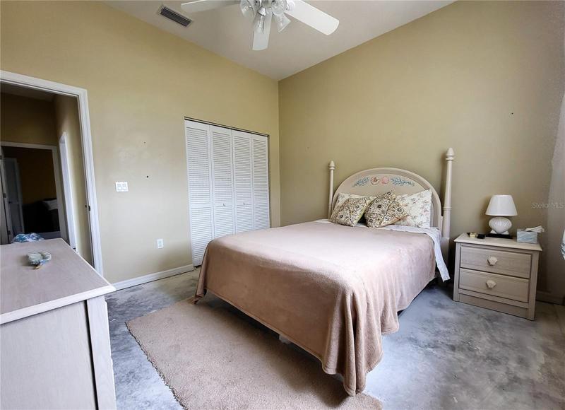 Ceiling fans in both guest bedrooms