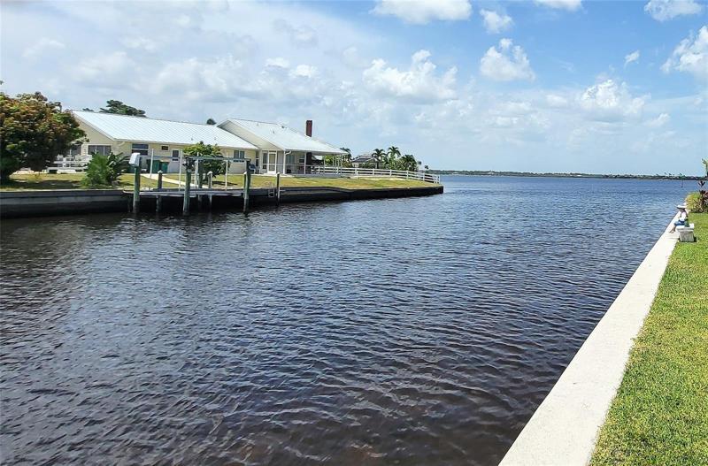 What a view! Looking out to the Myakka River