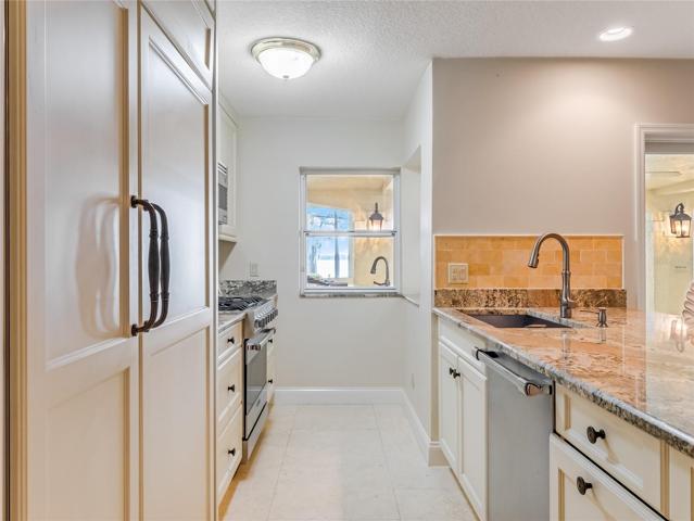 Full 2nd Kitchen lower level