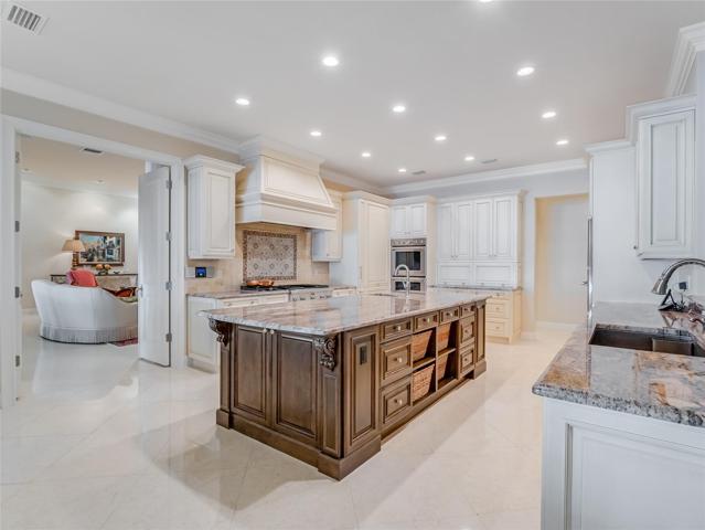 Upper main level Kitchen
