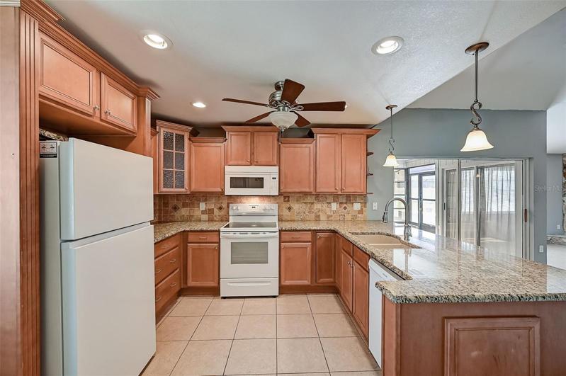 7202 Peacock Lane Kitchen-Solid Wood Cabinets