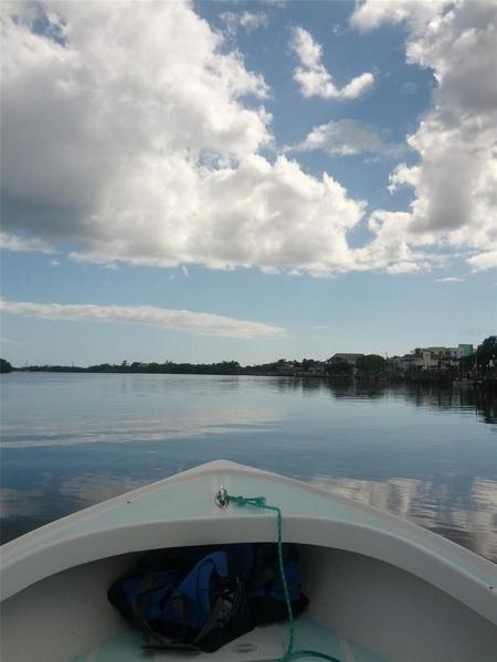 Boating and Fishing minutes away~