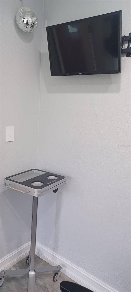 Suite #2 - Entertainment Corner
