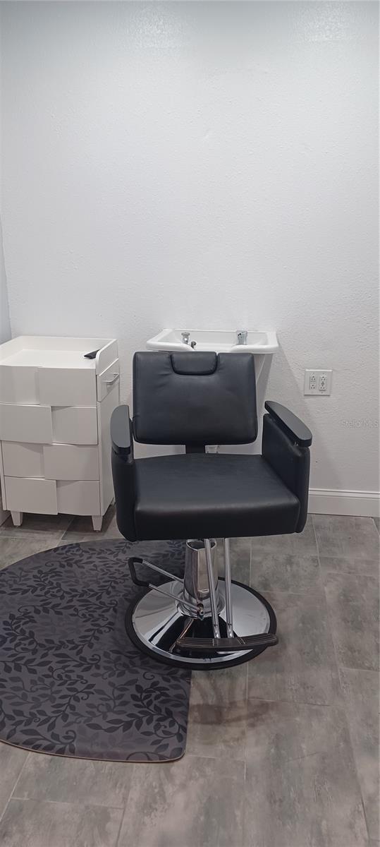 Suite #3 - 100 Square Feet