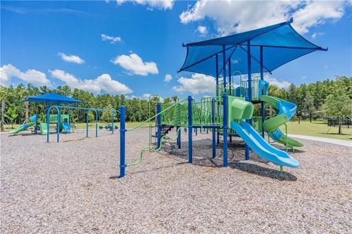 park at 2nd amenity center