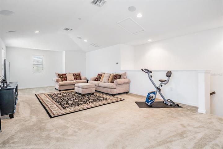 Plenty of space in this bonus room