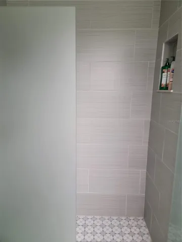 Master shower