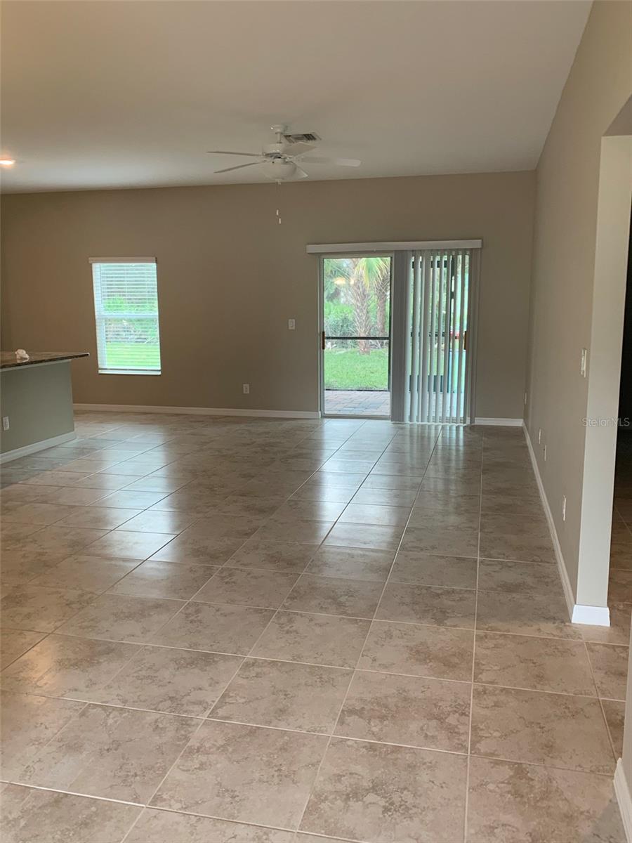 Eagle Pass - Living Room