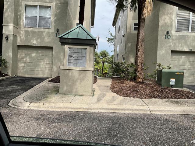 Mailbox nearby