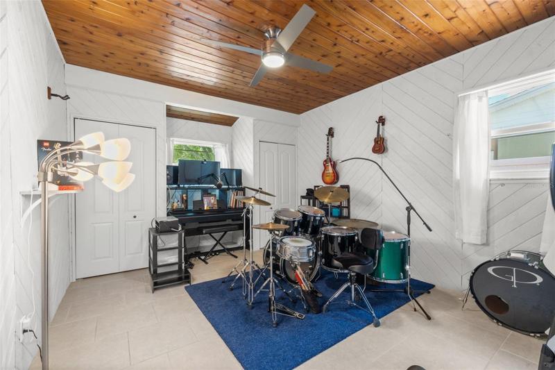 4th bedroom