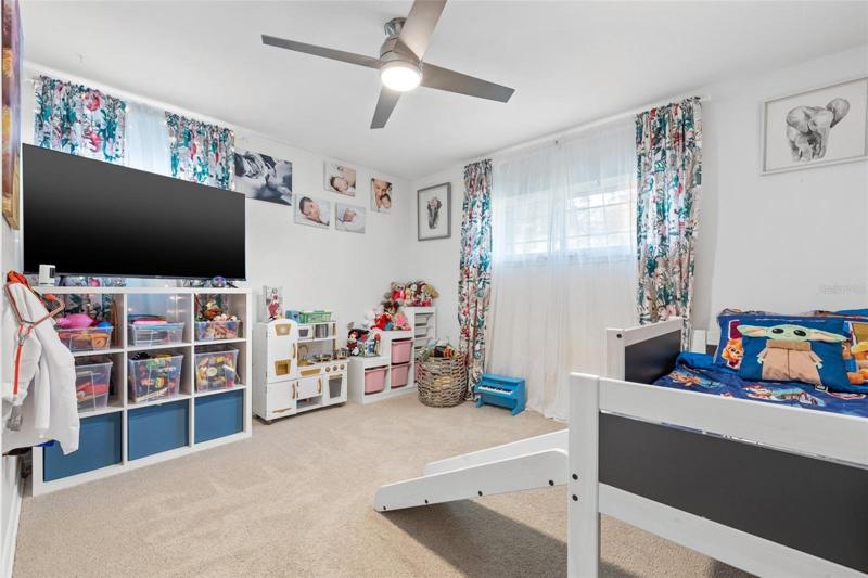 2nd bedroom