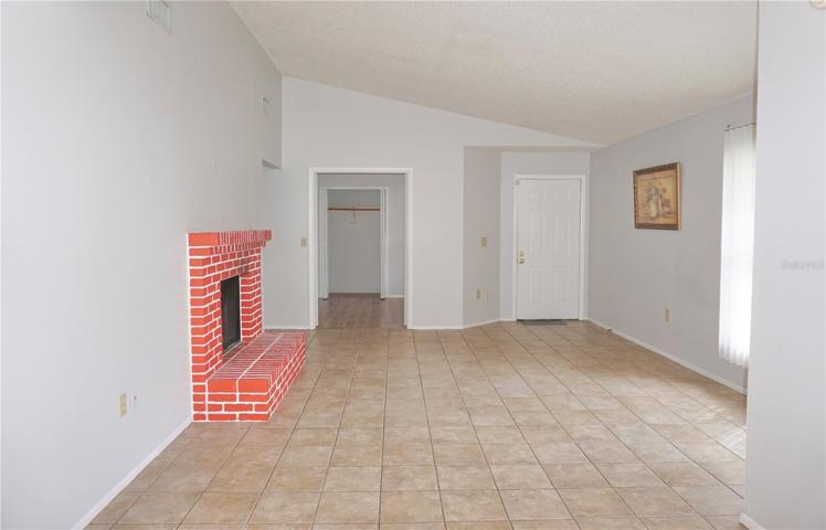 French doors to 3rd bedroom or office/den