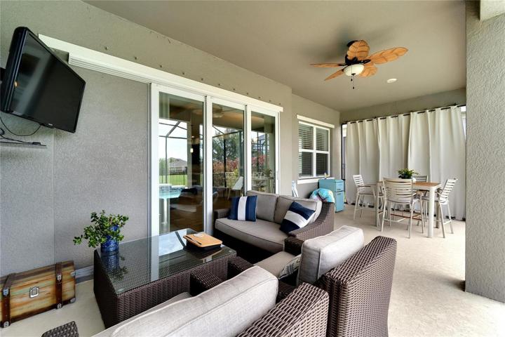 Porch area gas plummed for out door kitchen