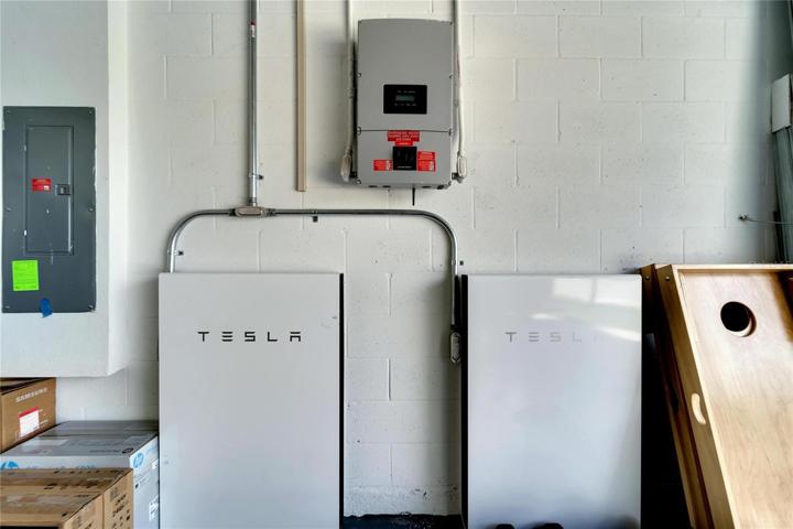 Tesla Powerwals