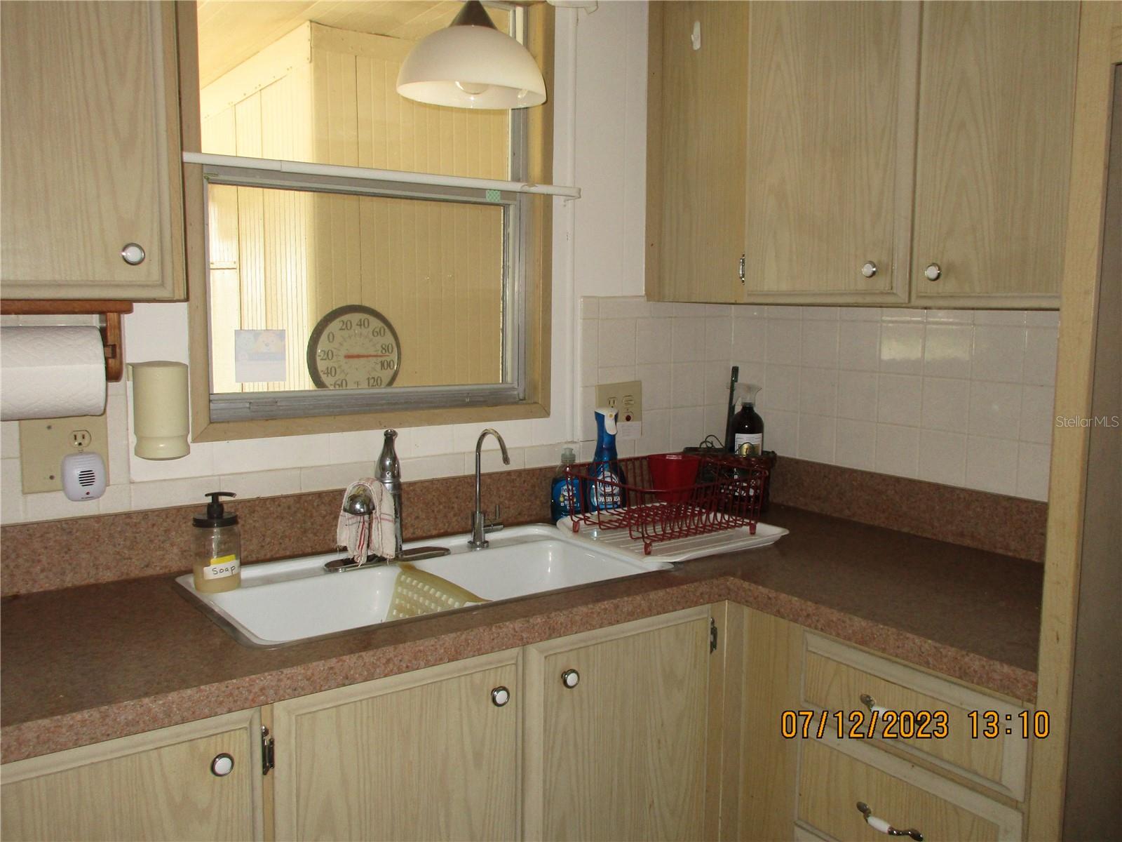 UPPER CABINETS