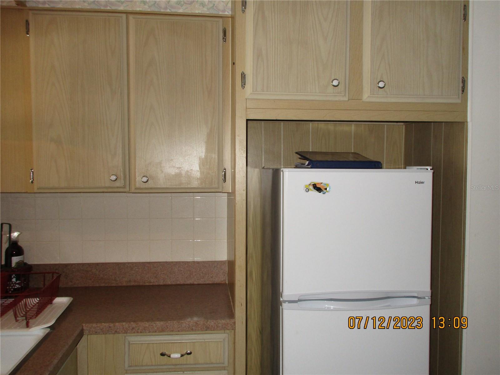 REFRIGERATOR IN K