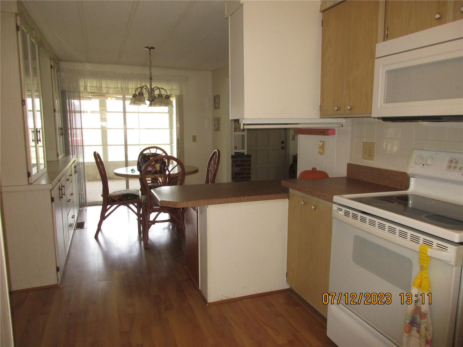 VIEW K TO D ROOM