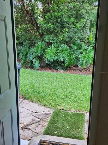 Rear access door off of downstairs lanai